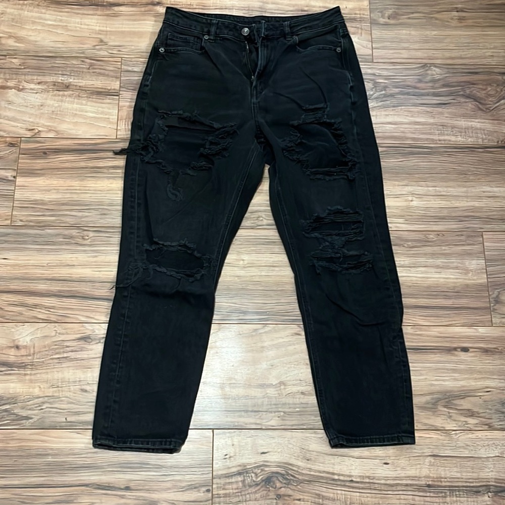 American Eagle mom jeans